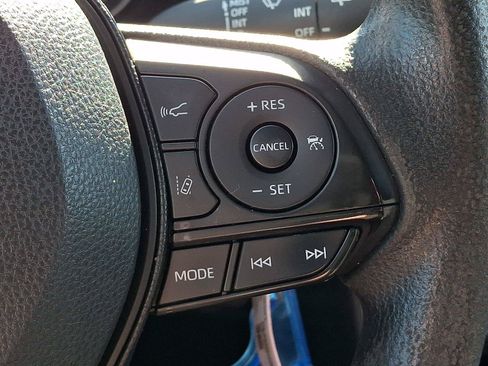 Used 2020 Toyota RAV4 LE w/ All Weather Liner Package AWD/4WD image 22