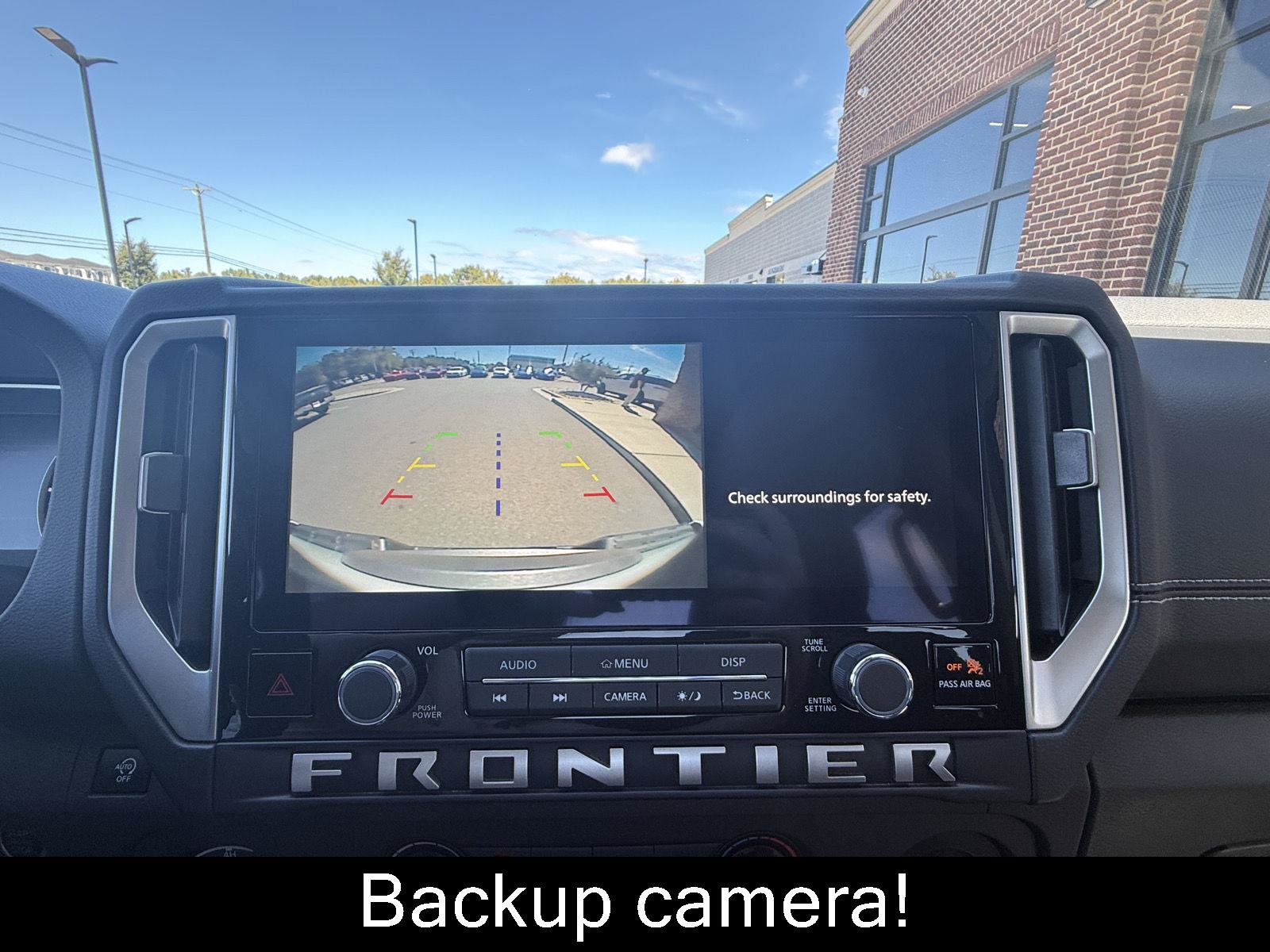 Used 2025 Nissan Frontier SV AWD/4WD image 6