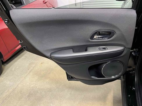 Used 2019 Honda HR-V EX image 65
