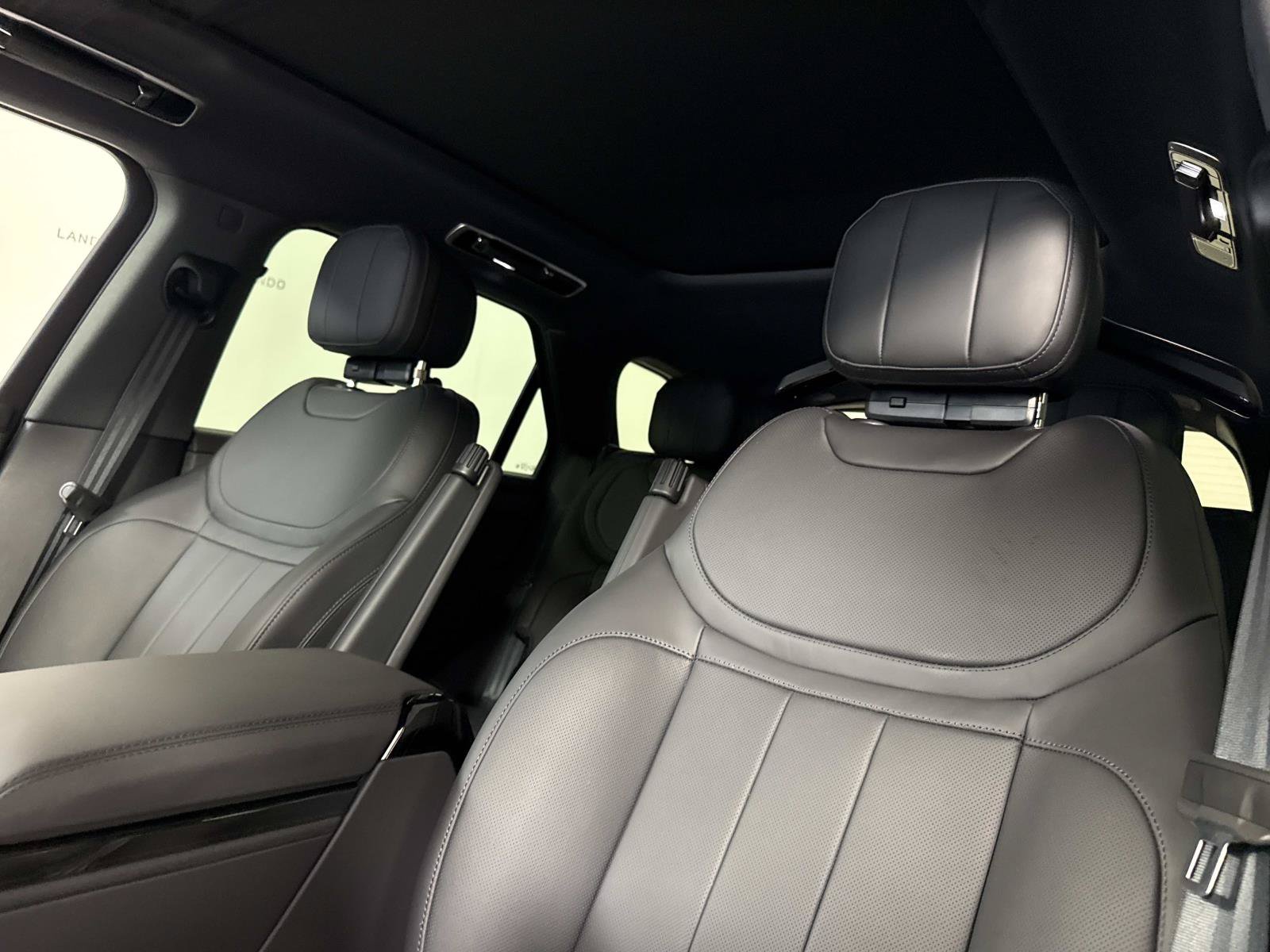 New 2027 Land Rover Range Rover Sport SE AWD/4WD image 21