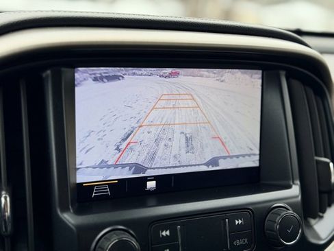 Used 2020 GMC Canyon Denali image 15