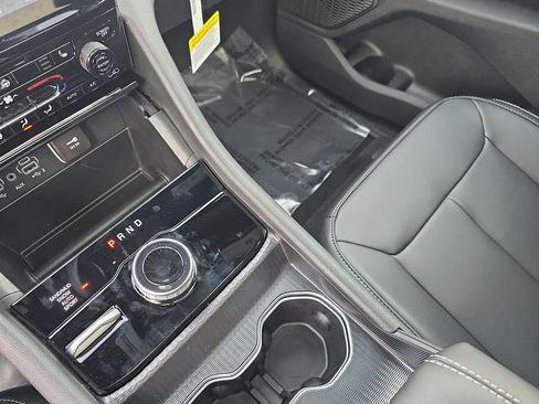 New 2025 Jeep Grand Cherokee Limited w/ MOPAR Finishing Package image 25