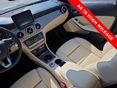 Used 2018 Mercedes-Benz GLA 250 4MATIC image 12
