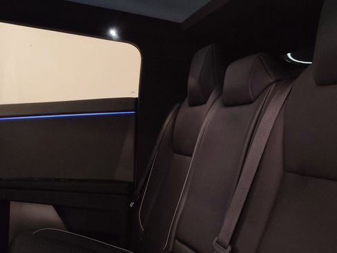 Used 2024 Tesla Cybertruck AWD Crew Cab image 26