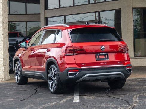 Used 2023 Volkswagen Taos SEL AWD/4WD image 4