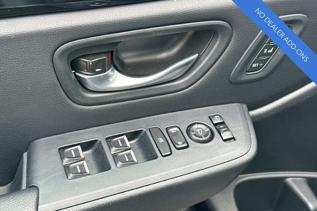 Certified 2025 Honda Pilot TrailSport image 12