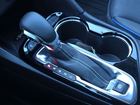 Used 2025 Buick Encore GX Sport Touring w/ Advanced Technology Package image 21