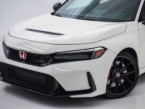 Used 2025 Honda Civic Type R image 4