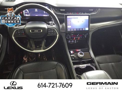 Used 2022 Jeep Grand Cherokee Limited image 19