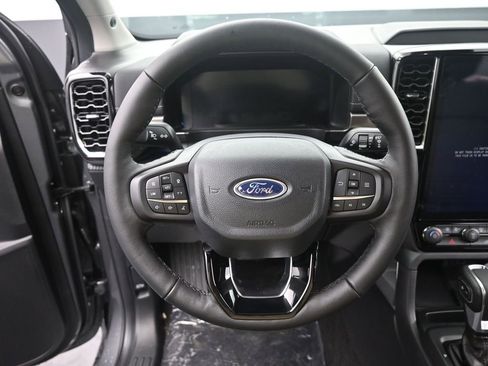 New 2025 Ford Ranger Lariat w/ FX4 Off-Road Package image 28