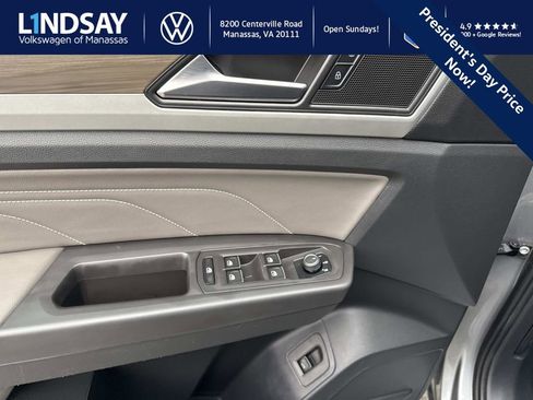 Used 2023 Volkswagen Atlas SEL image 17