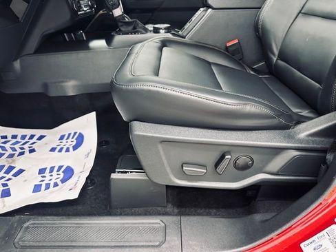 New 2025 Ford Bronco Badlands image 45