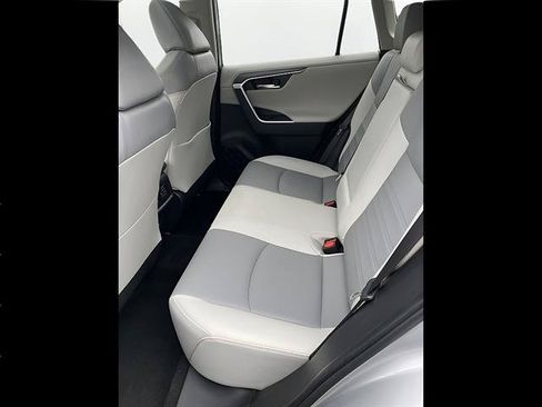 Used 2019 Toyota RAV4 Limited w/ Cold Weather Package FWD image 9