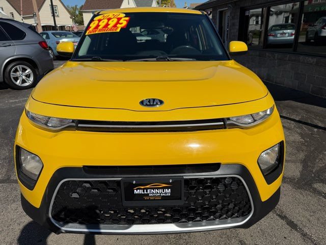 Used 2020 Kia Soul LX FWD image 2