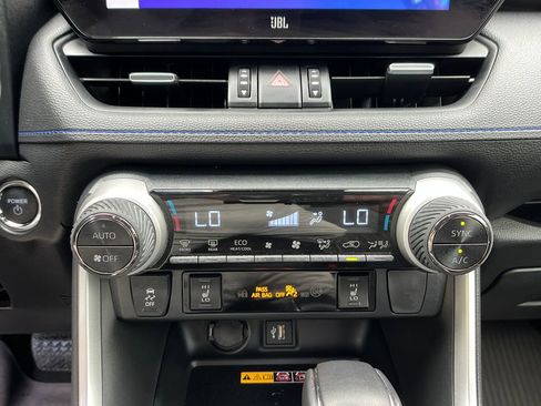 Certified 2025 Toyota RAV4 XSE w/ Advanced Technology Package AWD/4WD image 18