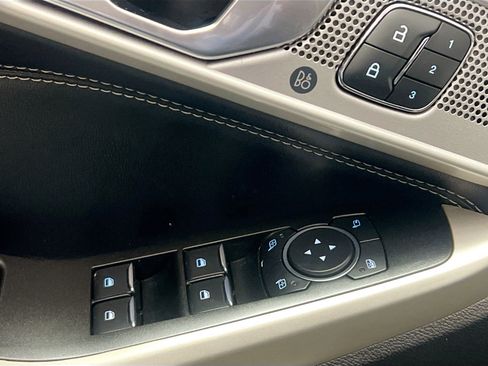 Used 2022 Ford Explorer Limited w/ Equipment Group 301A image 16