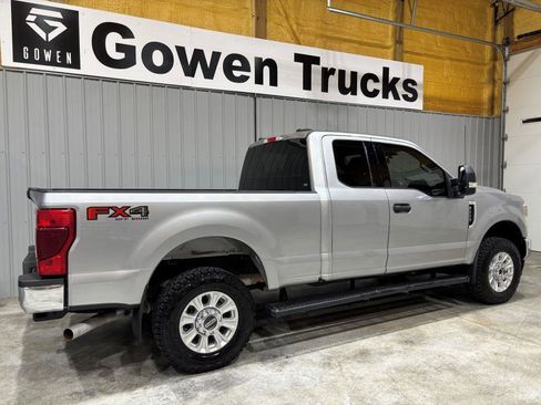 Used 2022 Ford F250 XLT w/ XLT Value Package AWD/4WD image 6
