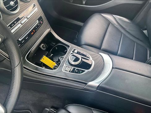 Certified 2018 Mercedes-Benz GLC 300 image 16