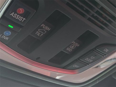 Used 2024 Acura MDX A-Spec image 25