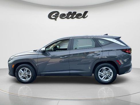 Certified 2025 Hyundai Tucson SE FWD image 8