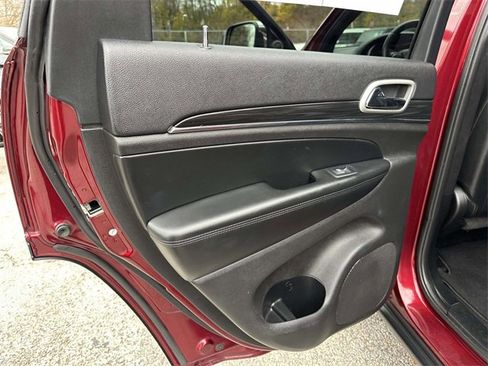 Certified 2019 Jeep Grand Cherokee Limited image 19