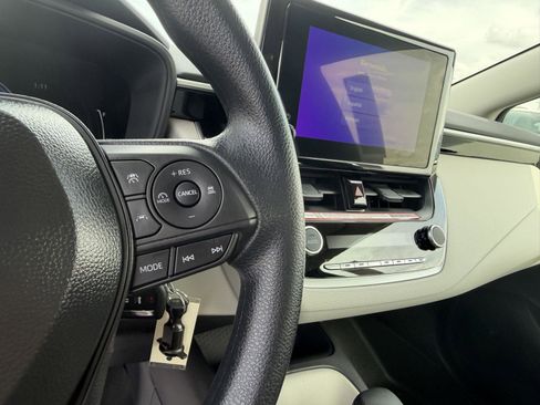 Used 2026 Toyota Corolla LE image 18