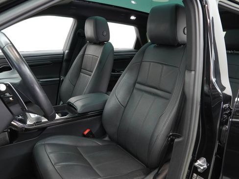 Used 2023 Land Rover Range Rover Evoque R-Dynamic SE AWD/4WD image 15
