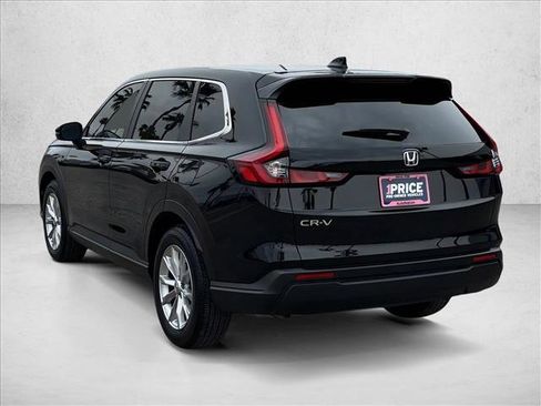 Used 2025 Honda CR-V EX image 3