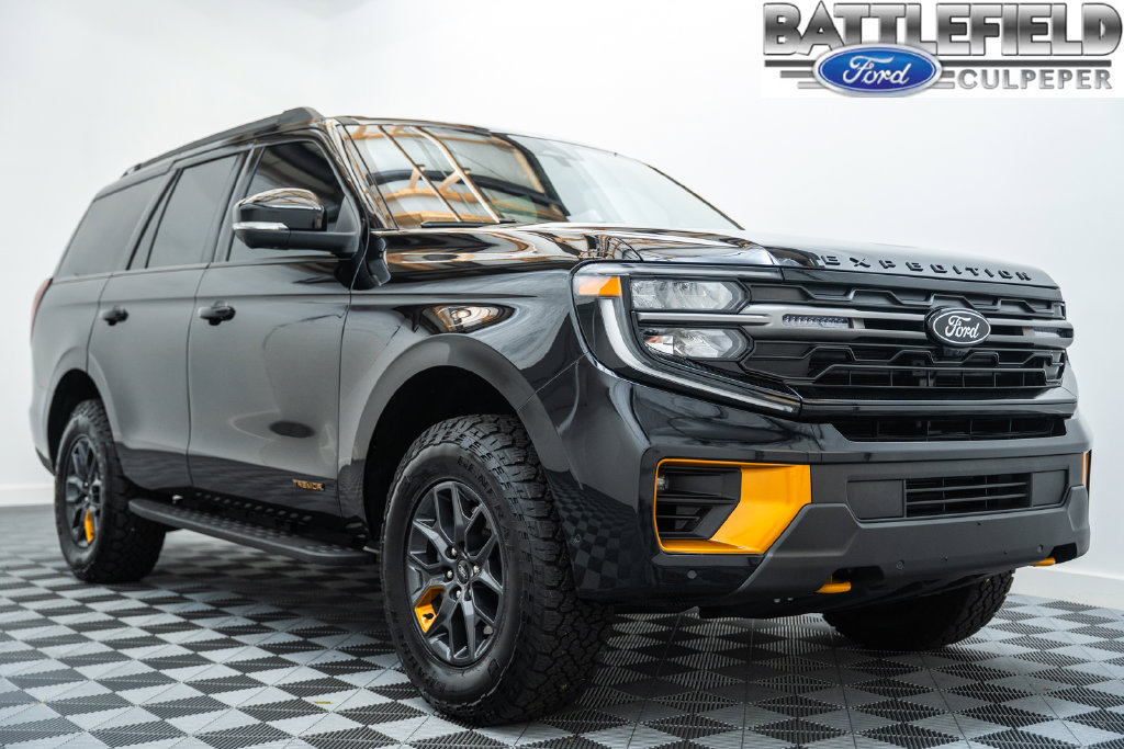 Certified 2025 Ford Expedition Tremor AWD/4WD image 1