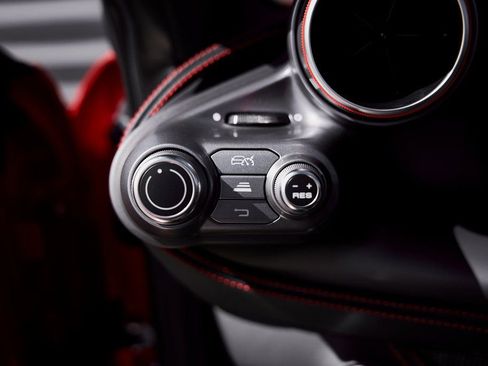 Used 2022 Ferrari F8 Tributo image 56