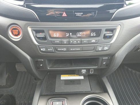 Used 2022 Honda Passport TrailSport image 16