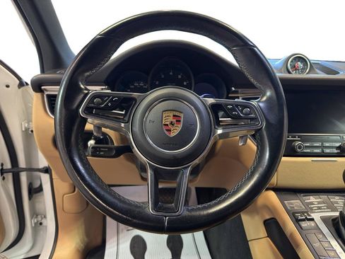 Used 2017 Porsche Macan AWD/4WD image 17