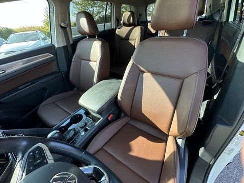 Used 2021 Volkswagen Atlas SEL image 31