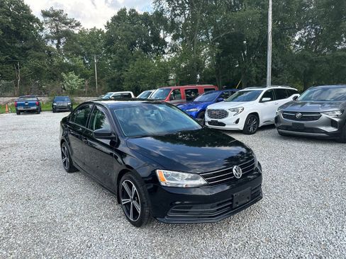 Used 2015 Volkswagen Jetta SE FWD image 3