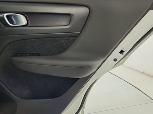 Certified 2023 Volvo C40 P8 Recharge Ultimate AWD/4WD image 33