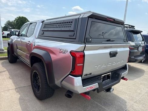 Used 2026 Toyota Tacoma TRD Sport AWD/4WD image 7