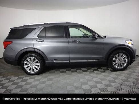 Used 2022 Ford Explorer Limited AWD/4WD image 3