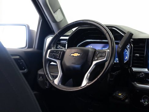 Used 2022 Chevrolet Silverado 1500 LT w/ Z71 Off-Road Package AWD/4WD image 26