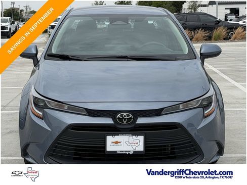 Used 2025 Toyota Corolla LE FWD image 7