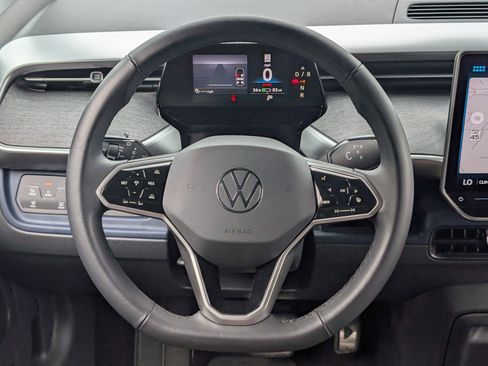 Used 2025 Volkswagen ID. Buzz Pro S Plus RWD image 27