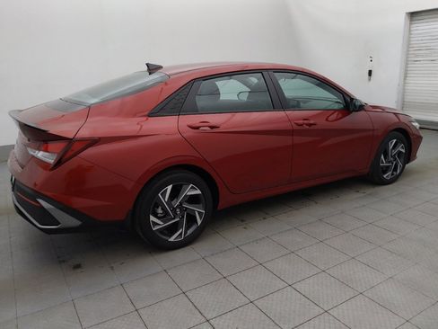 Used 2025 Hyundai Elantra Sport FWD image 10