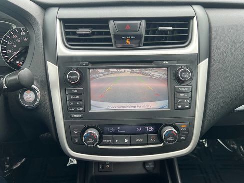 Used 2016 Nissan Altima 2.5 SL w/ 2.5 Technology Package FWD image 35