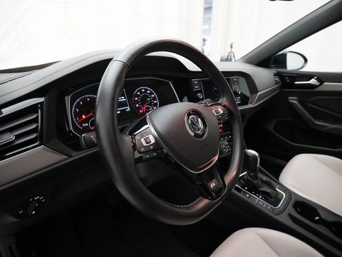 Used 2020 Volkswagen Jetta R-Line w/ R-Line Cold Weather Package image 8