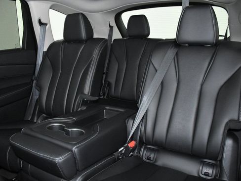 Used 2025 Acura MDX w/ Technology Package image 26