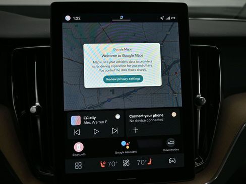 New 2026 Volvo XC60 B5 Plus w/ Protection Package Premier image 17