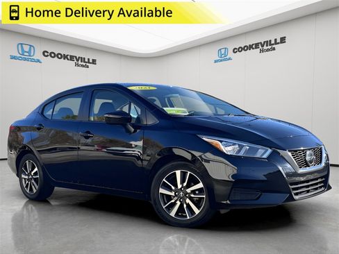 Used 2021 Nissan Versa SV image 1