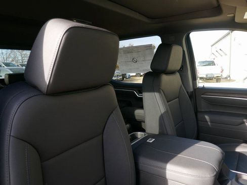 New 2026 GMC Sierra 1500 SLT w/ SLT Premium Plus Package image 9