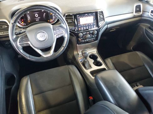 Used 2020 Jeep Grand Cherokee Altitude RWD image 11