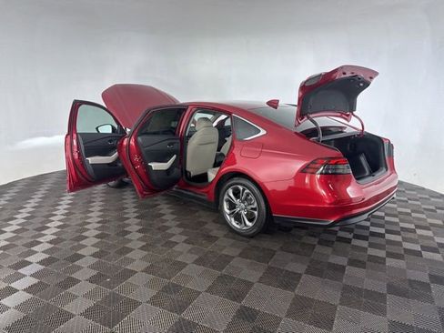 Used 2023 Honda Accord EX image 21