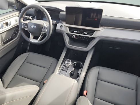 New 2026 Ford Explorer Active w/ Active Comfort Package image 25